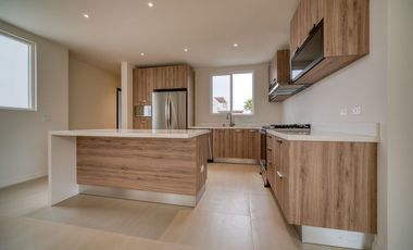 Casa nueva en Villas Punta Piedra con acceso a Playa