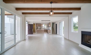 Casa nueva en Villas Punta Piedra con acceso a Playa