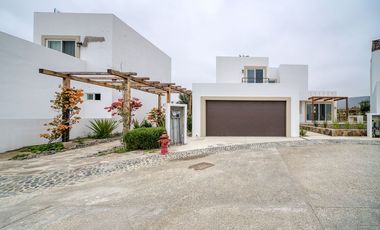 Casa nueva en Villas Punta Piedra con acceso a Playa
