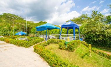 TE ALQUILO HEMROSA FINCA EN LA MESA DE LOS SANTOS