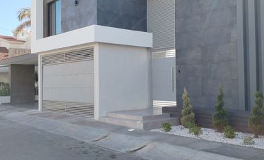 SE VENDE CASA EN CERRADA DEL CARMEN DETRAS DEL HOSITAL SAN JOSE EN HERMOSILLO