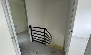 HOUSE AND LOT FOR SALE HANNA  QUADRUPLEX MINAMI RESIDENCES LOCATED GENERAL TRIAS CAVITE 45MINS AWAY FROM METRO MANILA .