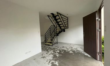 HOUSE AND LOT FOR SALE HANNA  QUADRUPLEX MINAMI RESIDENCES LOCATED GENERAL TRIAS CAVITE 45MINS AWAY FROM METRO MANILA .