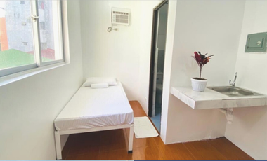 Residential Building for Sale in Pasay City Near Cash n Carry Makati, Buendia, and MOA