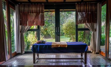 Enchanting Resort-Style Estate: 2 Rai 382 Square wa. Retreat with Multiple Houses in Hang Dong, Chiang Mai - Perfect for Families or a Resort Business