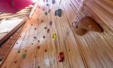 Enchanting Resort-Style Estate: 2 Rai 382 Square wa. Retreat with Multiple Houses in Hang Dong, Chiang Mai - Perfect for Families or a Resort Business