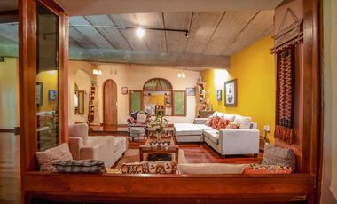 Enchanting Resort-Style Estate: 2 Rai 382 Square wa. Retreat with Multiple Houses in Hang Dong, Chiang Mai - Perfect for Families or a Resort Business