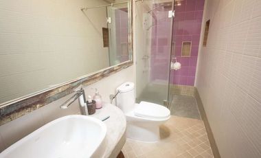 Enchanting Resort-Style Estate: 2 Rai 382 Square wa. Retreat with Multiple Houses in Hang Dong, Chiang Mai - Perfect for Families or a Resort Business