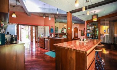 Enchanting Resort-Style Estate: 2 Rai 382 Square wa. Retreat with Multiple Houses in Hang Dong, Chiang Mai - Perfect for Families or a Resort Business