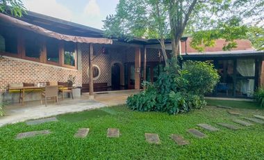 Enchanting Resort-Style Estate: 2 Rai 382 Square wa. Retreat with Multiple Houses in Hang Dong, Chiang Mai - Perfect for Families or a Resort Business