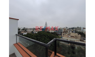 Hermoso Duplex En Santiago De Surco 215M2