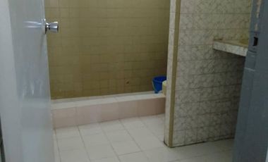 🏡 Exceptional Opportunity! Spacious 16-Room Villa for Lease or Sale in Pasay | Ideal for Staff Housing or Investment | LA 275 sqm, FA 400 sqm | Semi-F