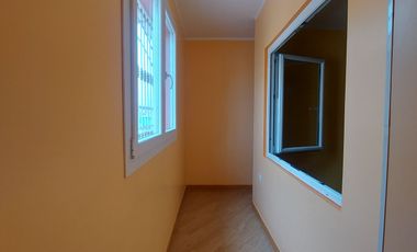 En Machala Sector Patria Nueva Se Vende Linda Casa de Dos Departamentos Comodos, Aplica BIESS, Acabados Importados