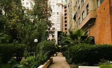 Muy Privado, Unico Como Un Refugio En La Ciudad