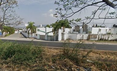 !!REMATO EXCLUSIVA CASA  EN UNA DE LAS MEJORES ZONAS DE YAUTEPEC MORELOS!!