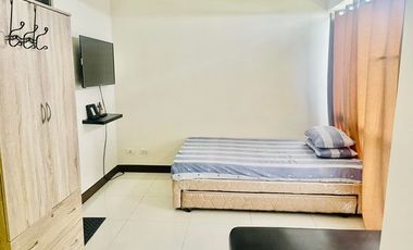 Condo for Rent in Florence, McKinley Hill, Taguig