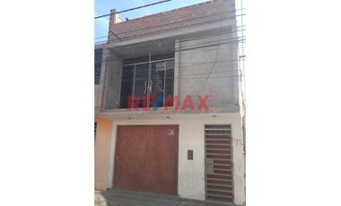 Ocasión!!!Venta Casa 2 Pisos. Paseo Del Mar Mz D6 Lote 27. ID 1083972