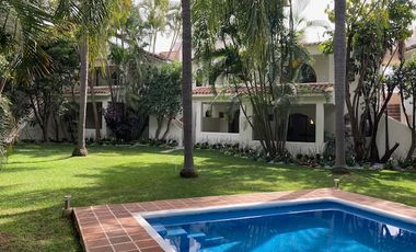 Reforma Vendo loft planta baja, amplia área común, alberca, amplio jardín