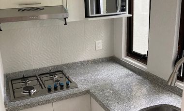 Reforma Vendo loft planta baja, amplia área común, alberca, amplio jardín