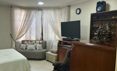 VENDO PROPIEDAD DOBLE Y MUY AMPLIA EN SAN SEBASTIÁN