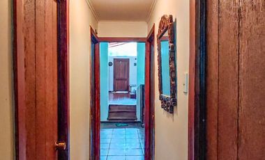 Leon Propiedad arrienda casa con todos sus muebles en Cuyuncavi Abajo, Curacavi