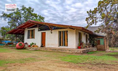 Leon Propiedad arrienda casa con todos sus muebles en Cuyuncavi Abajo, Curacavi