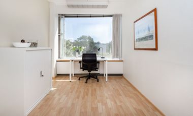 Private office space for 1 person in Regus Net Lima Global City