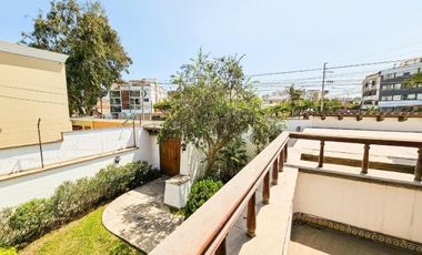 LINDA CASA DISEÑADA Y CONSTRUIDA POR ARQ VELASCO