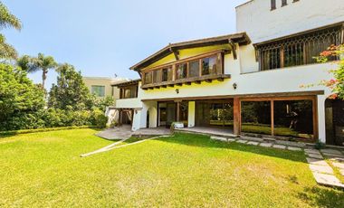 LINDA CASA DISEÑADA Y CONSTRUIDA POR ARQ VELASCO