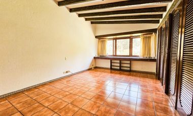 LINDA CASA DISEÑADA Y CONSTRUIDA POR ARQ VELASCO