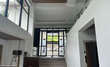 Newly Renovated 10BR House & Lot For Sale 5-Level @ Ma Luisa Banilad