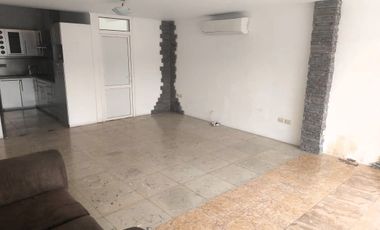 Departamento de alquiler en Urdesa Central, 1 parqueo cerrado, piscina.