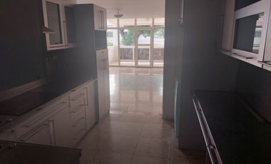 Departamento de alquiler en Urdesa Central, 1 parqueo cerrado, piscina.