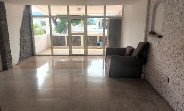 Departamento de alquiler en Urdesa Central, 1 parqueo cerrado, piscina.