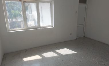 Departamento de alquiler en Urdesa Central, 1 parqueo cerrado, piscina.