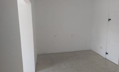 Departamento de alquiler en Urdesa Central, 1 parqueo cerrado, piscina.