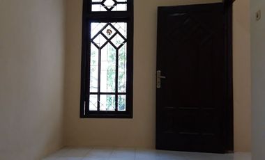Sewa Rumah Taman Pondok Indah Wiyung Nyaman Dekat Tol Bisnis Sekolah