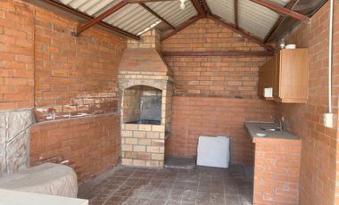 Propiedad en venta ideal para fábrica, vivienda o quinta sector Chuquipata (UNAE)