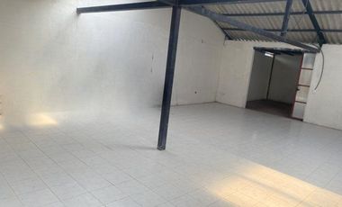 Propiedad en venta ideal para fábrica, vivienda o quinta sector Chuquipata (UNAE)