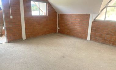 Propiedad en venta ideal para fábrica, vivienda o quinta sector Chuquipata (UNAE)