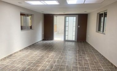 Propiedad en venta ideal para fábrica, vivienda o quinta sector Chuquipata (UNAE)