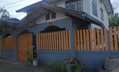 2 storey detached house for sale, half wooden building, 57.5 sqWa, 1.5MB, commercial location, next to 2127 Khun Han-Samrongkiat Road, near Ban Bak Dong School, Bak Dong Subdistrict, Khun Han, Sisaket