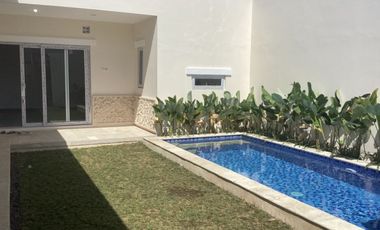 Villa 3 Bedrooms Leasehold in Great Location Sanur