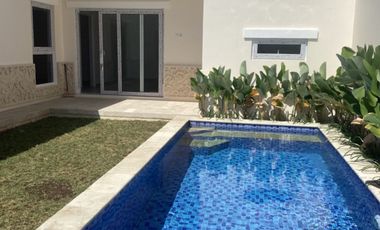 Villa 3 Bedrooms Leasehold in Great Location Sanur