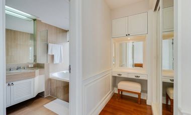 Condo for sale at  Langsuan Ville. 2 bedrooms, 2 En-Suite bathrooms with living area 160.83 sq.m and fully furnished.