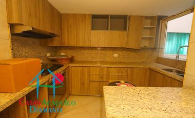 Departamento de playa en descuento por Otis. Para restaurar. Terraza con vista al mar