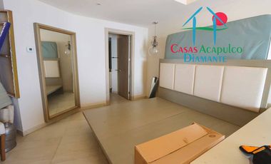 Departamento de playa en descuento por Otis. Para restaurar. Terraza con vista al mar