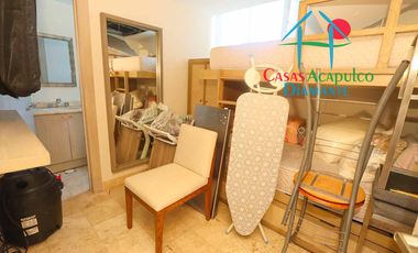 Departamento de playa en descuento por Otis. Para restaurar. Terraza con vista al mar