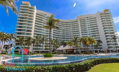 Departamento de playa en descuento por Otis. Para restaurar. Terraza con vista al mar