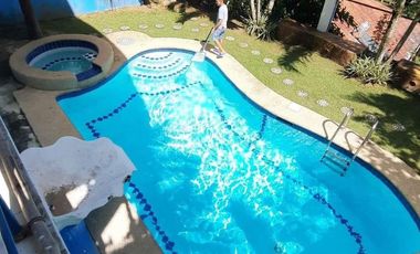 3-Storey House for Sale in Maria Luisa Banilad with Swimming Pool